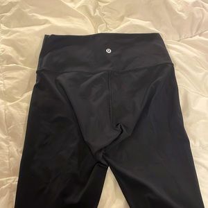 Lululemon black capri leggings.